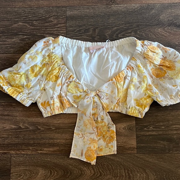 Sunnie Tie Front Crop Yellow Floral - Picture 2 of 4